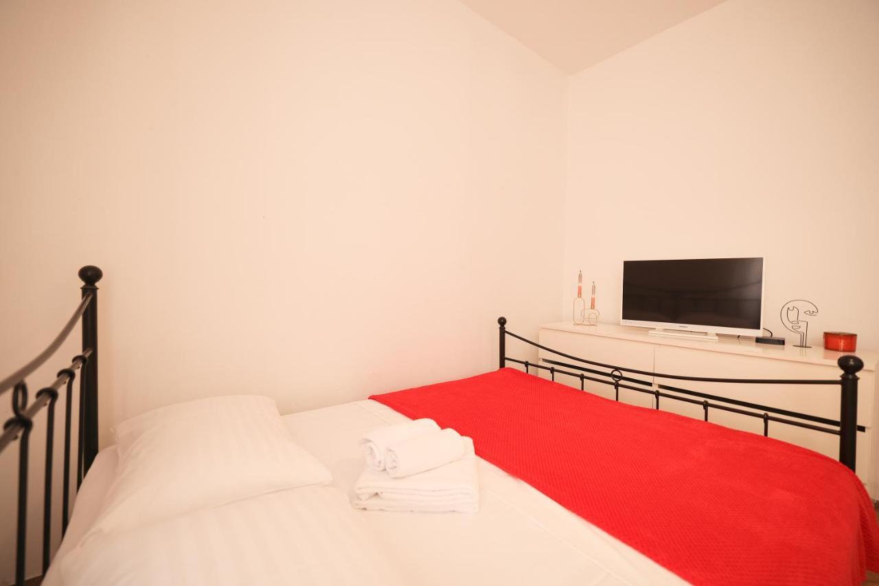 Cozy Studio Apartments In City Centar Stosija Zadar Exterior photo